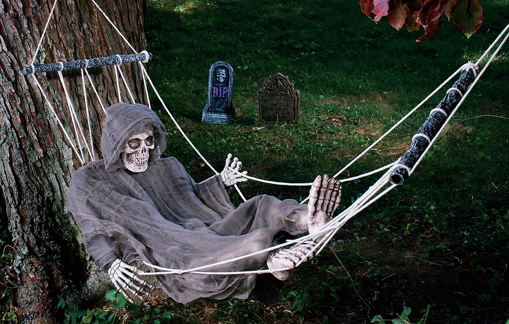 grim-reaper-in-hammock-91122